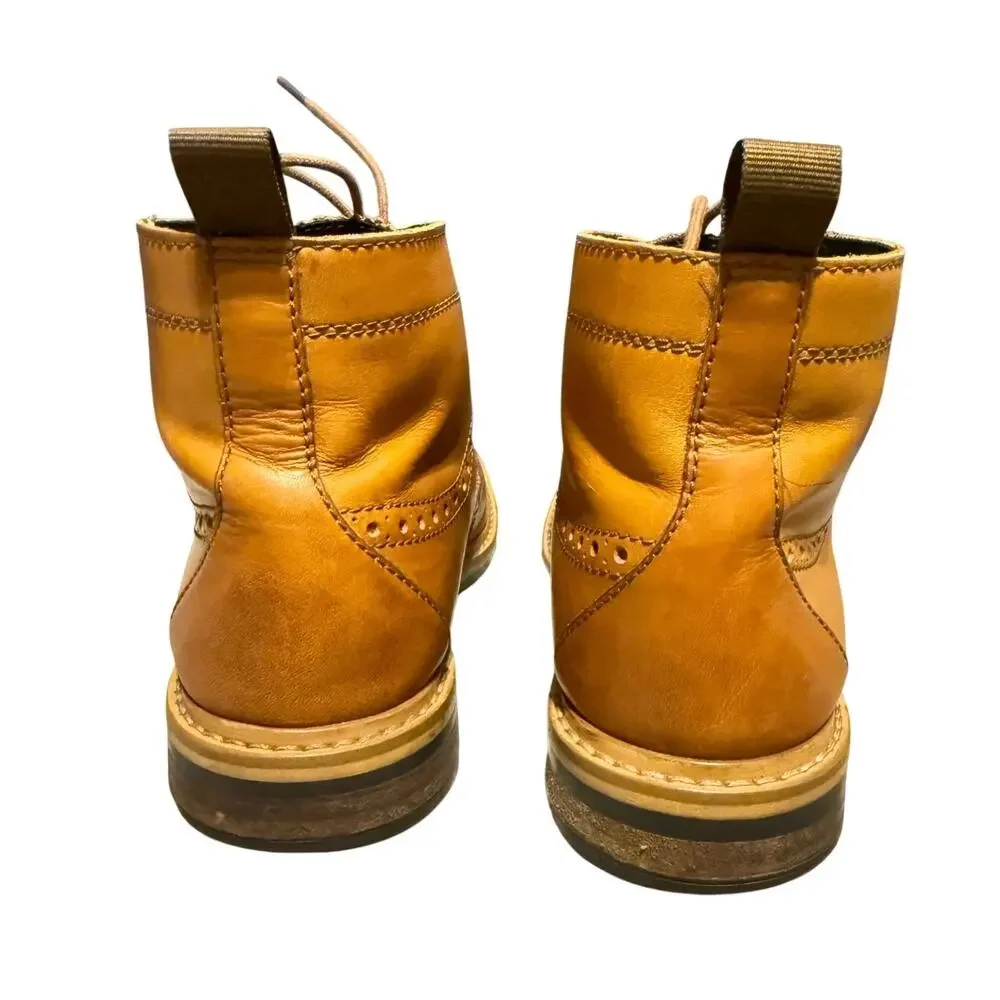 Clarks Tan Leather Wingtip Brogue Ankle Boots - size 9